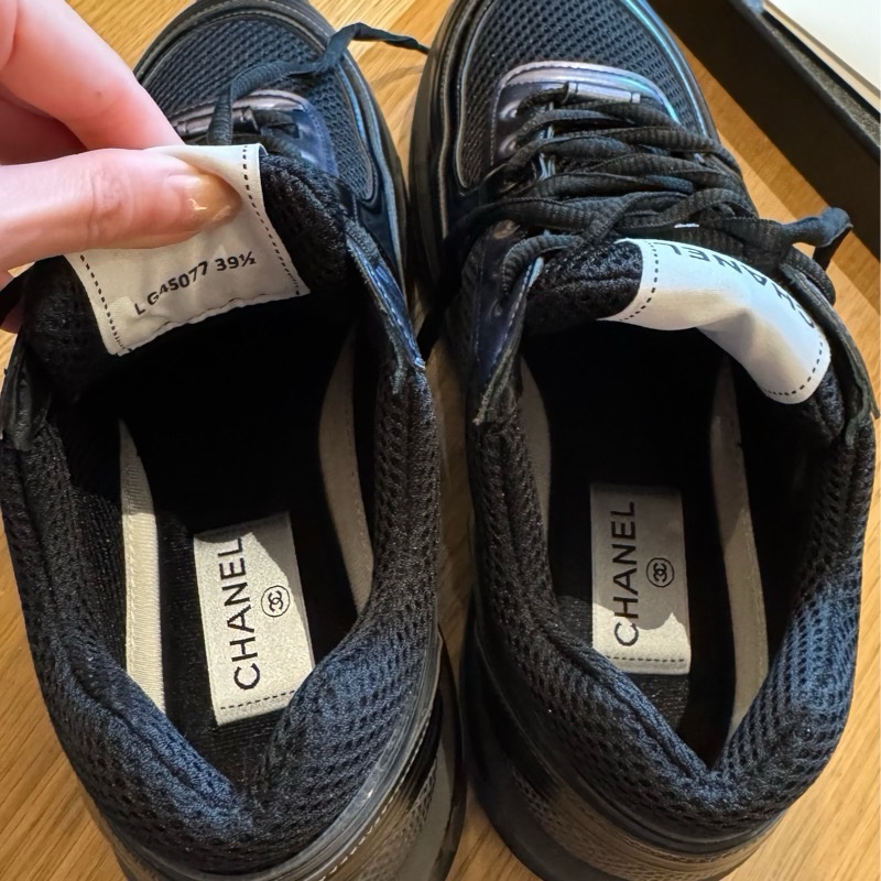 Chanel香奈兒雙c皮革x網面黑運動鞋39.5-16
