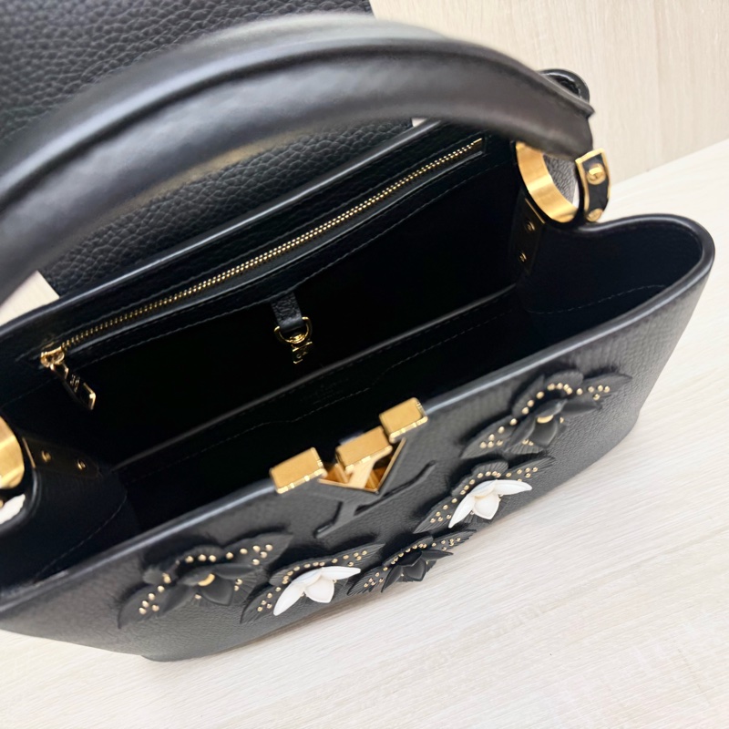 LV黑色牛皮拚黑白花卉造型Capucines MM/ M53850-14