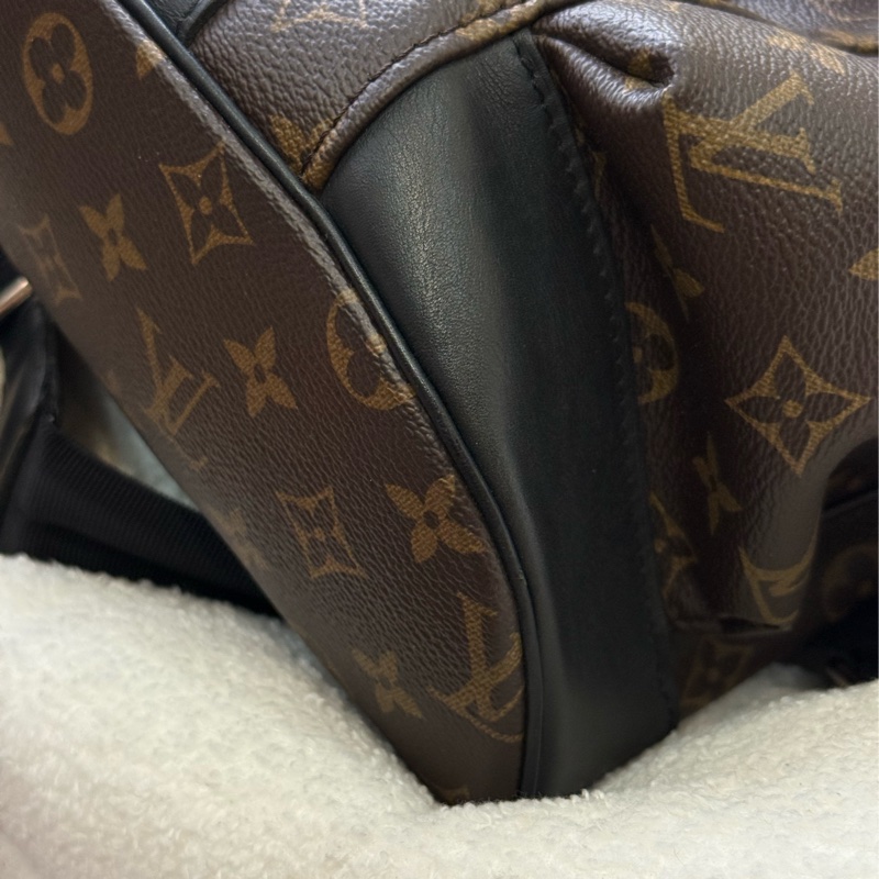 Lv Christopher MM後背包-4