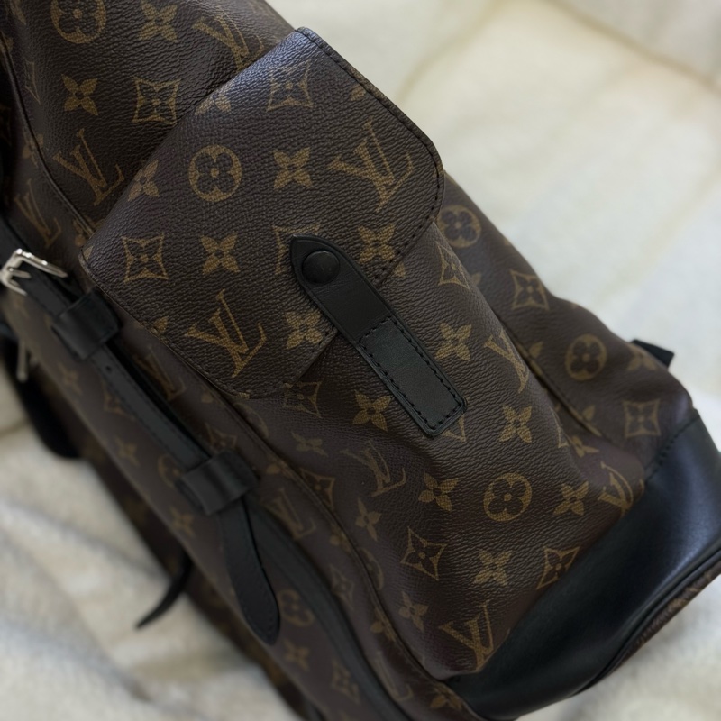 Lv Christopher MM後背包-5