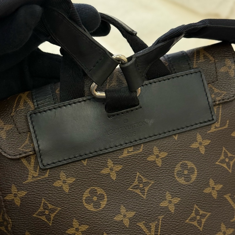 Lv Christopher MM後背包-9