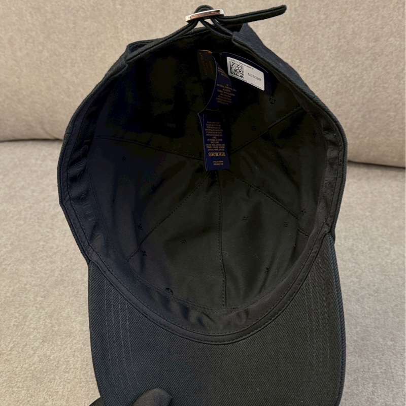 LV新款黑刺繡帽帽-3