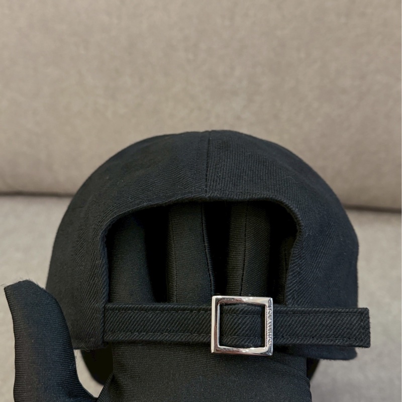 LV新款黑刺繡帽帽-4