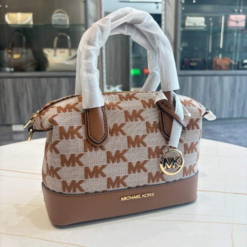 *SHIHNA名牌精品* MK 金字Logo緹花滿版MK立體水餃斜背/手提包-0