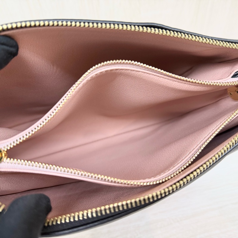 LV黑色羊皮Coussin PM/M21260-10