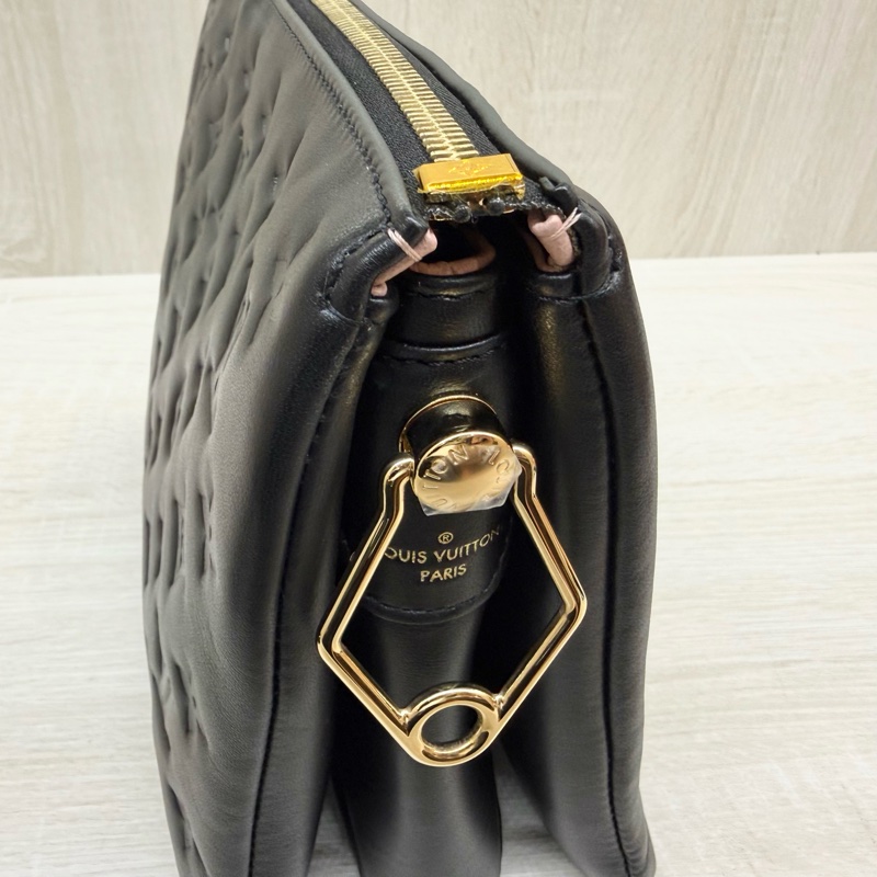 LV黑色羊皮Coussin PM/M21260-15