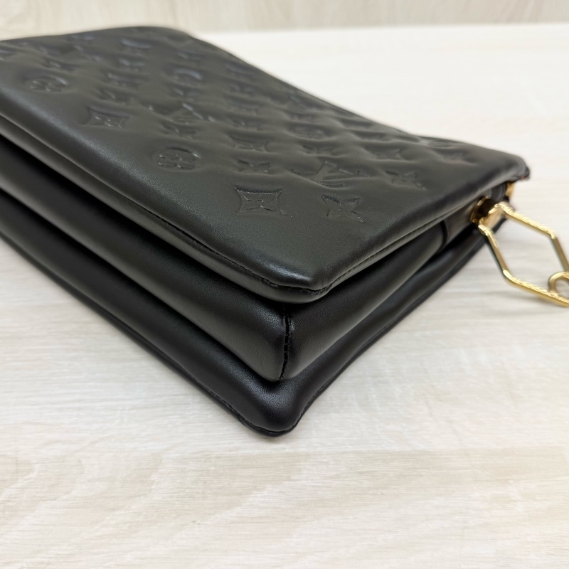 LV黑色羊皮Coussin PM/M21260-21