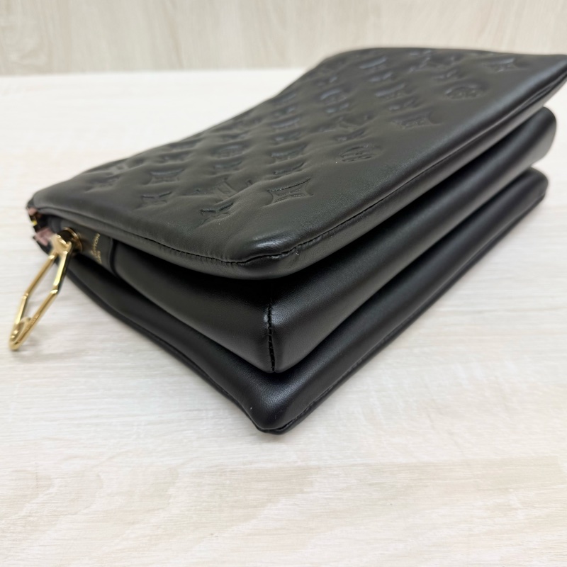 LV黑色羊皮Coussin PM/M21260-22