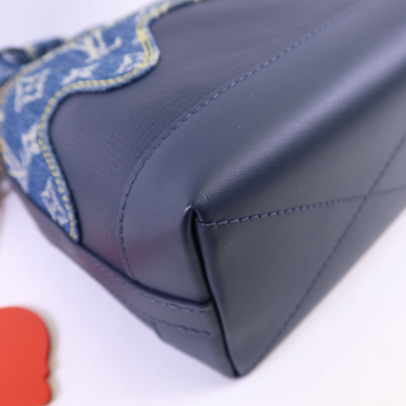 LOUIS VUITTON NIGO Monogram Denim Cruiser金扣手挽肩背兩用袋-11