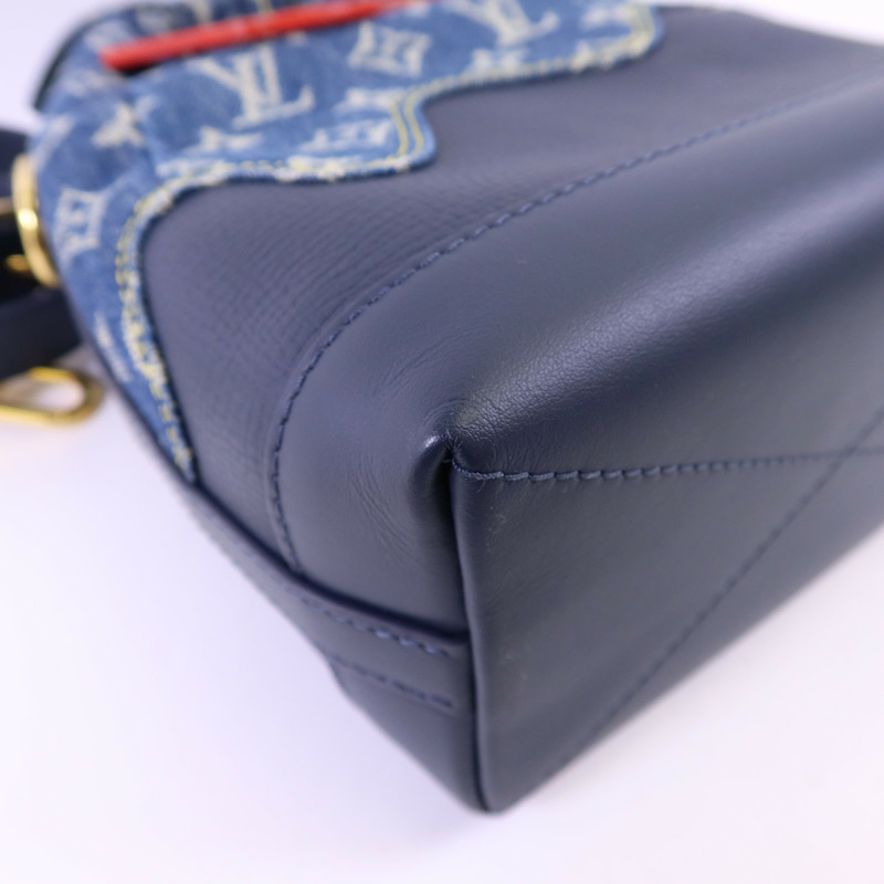 LOUIS VUITTON NIGO Monogram Denim Cruiser金扣手挽肩背兩用袋-13