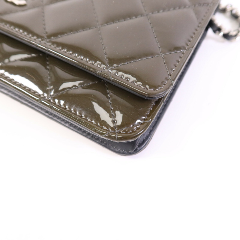 CHANEL 漆皮皮革WOC Wallet On Chain銀扣鏈帶肩背袋-9