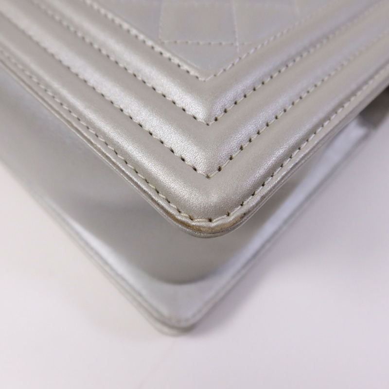 CHANEL 牛皮皮革Boy 25銀扣鏈帶肩背袋-6