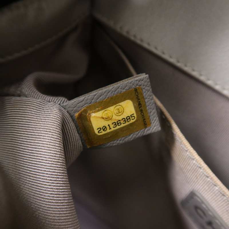 CHANEL 牛皮皮革Boy 25銀扣鏈帶肩背袋-13