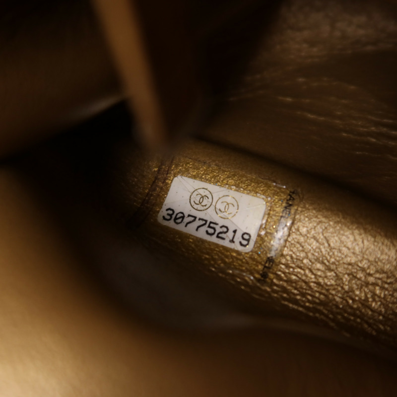 CHANEL 羊皮皮革Mini Classic 20金扣鏈帶肩背袋-6