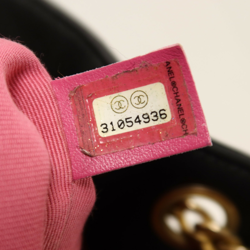 CHANEL 牛皮皮革Chain Shoulder金扣鏈帶肩背袋-6