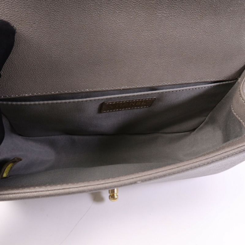 CHANEL 牛皮皮革Boy 25金扣鏈帶肩背袋-11