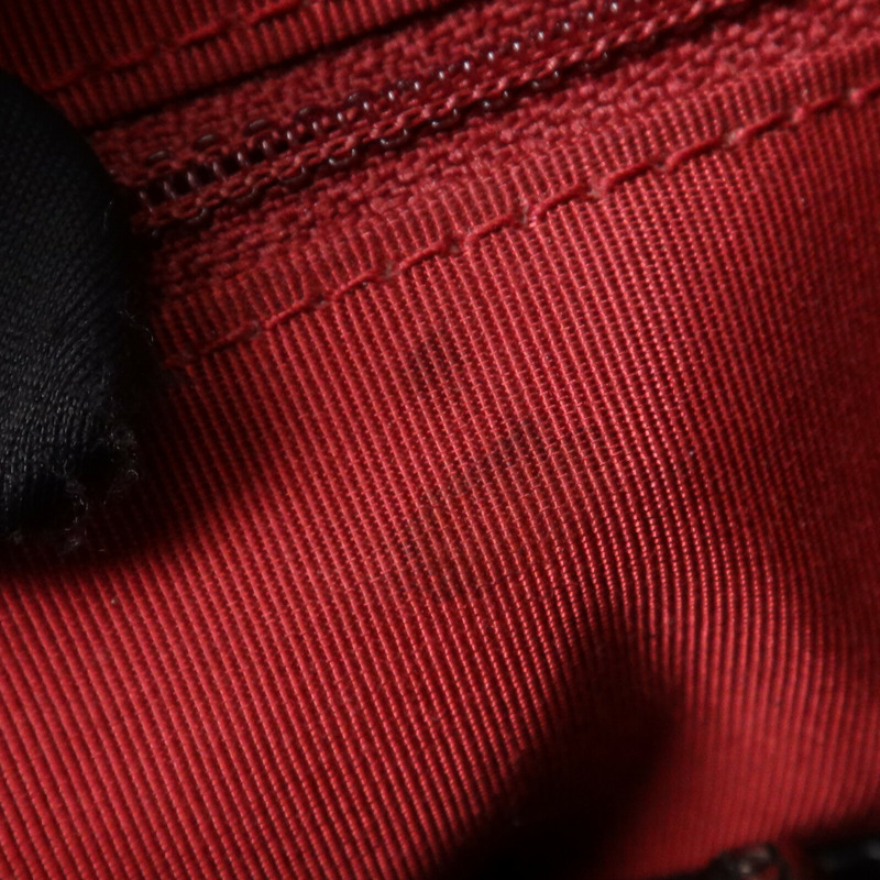 CHANEL 牛皮皮革Gabrielle Medium鏈帶肩背袋-16