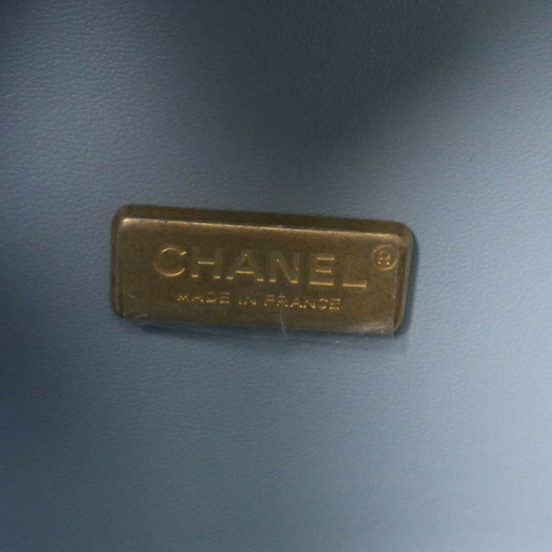 CHANEL 羊皮皮革CC Bubble Vanity金扣鏈帶肩背袋-11