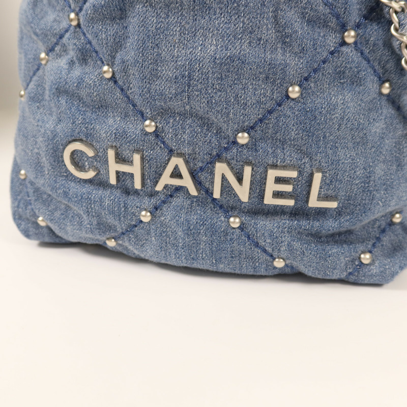 CHANEL 牛仔布Chanel 22 Mini銀扣鏈帶肩背袋-9