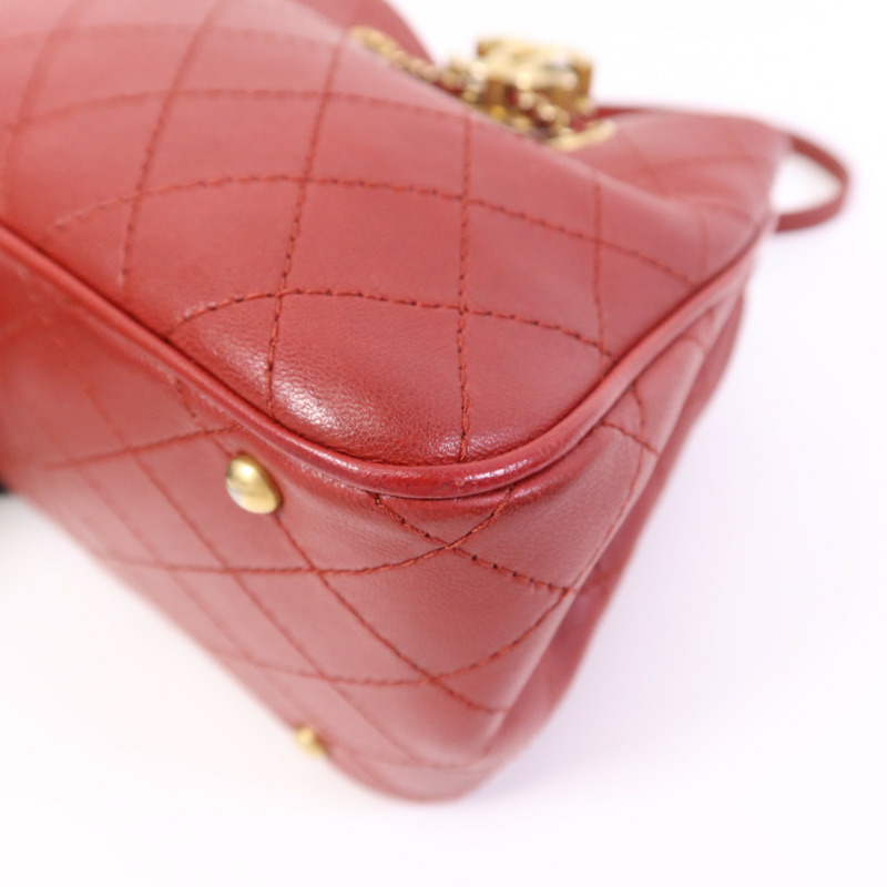 CHANEL 牛皮皮革Egyptian Amulet金扣鏈帶肩背袋-4