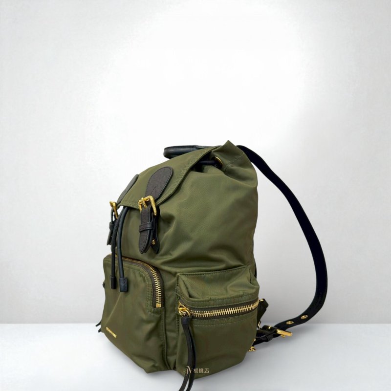 JY0149-BURBERRY軍綠色金釦尼龍中號後背包-2