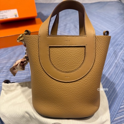 Hermes in the loop 18 餅乾色 豬鼻菜籃子 送Twilly 全新閑置品 全配