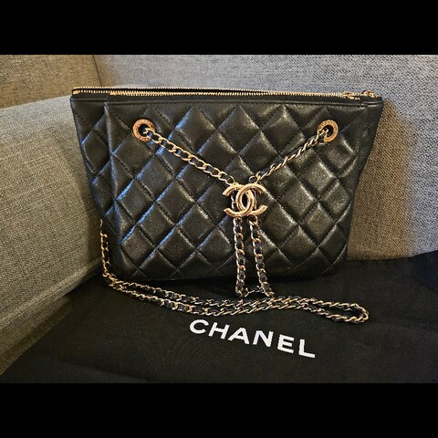 CHANEL  黑金雙子星信封包
