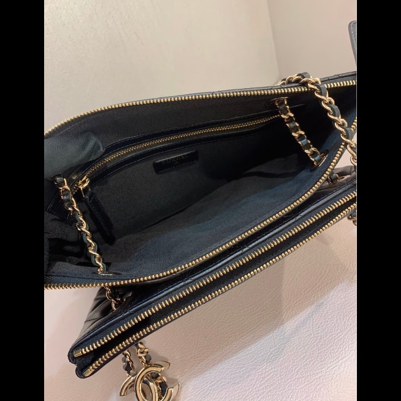 CHANEL 黑金雙子星信封包-9