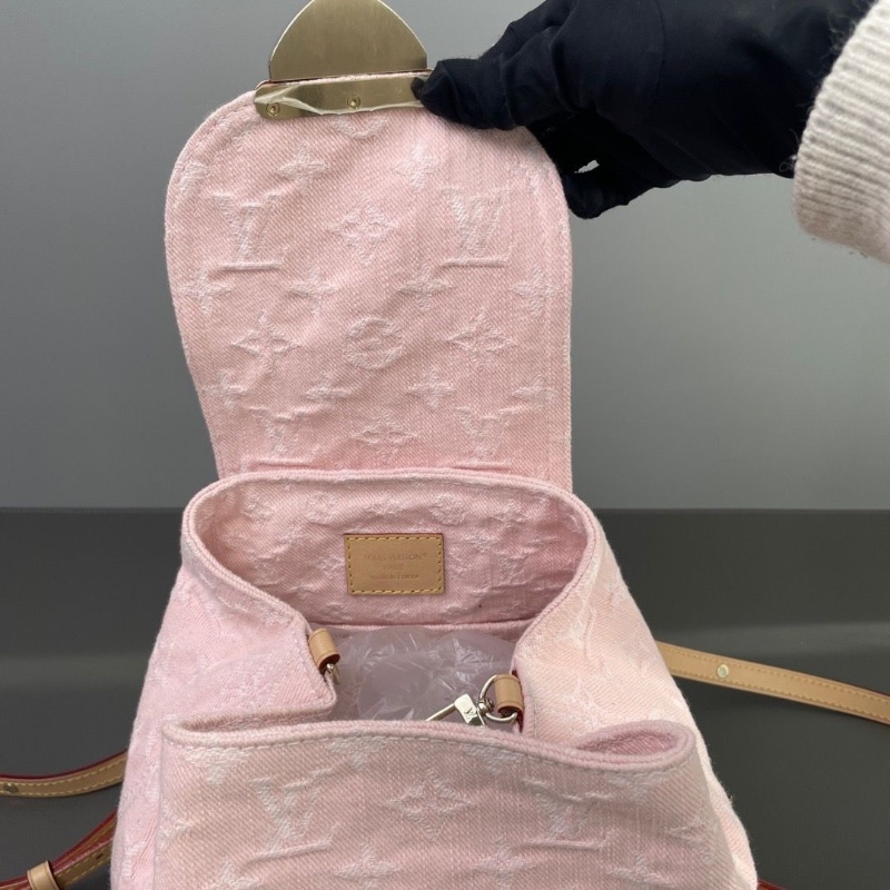 LV 芯片款 櫻花粉青蛙丹寧淺金色Venice經典後背包超美櫻花粉17*17*13 98新配件塵袋-9