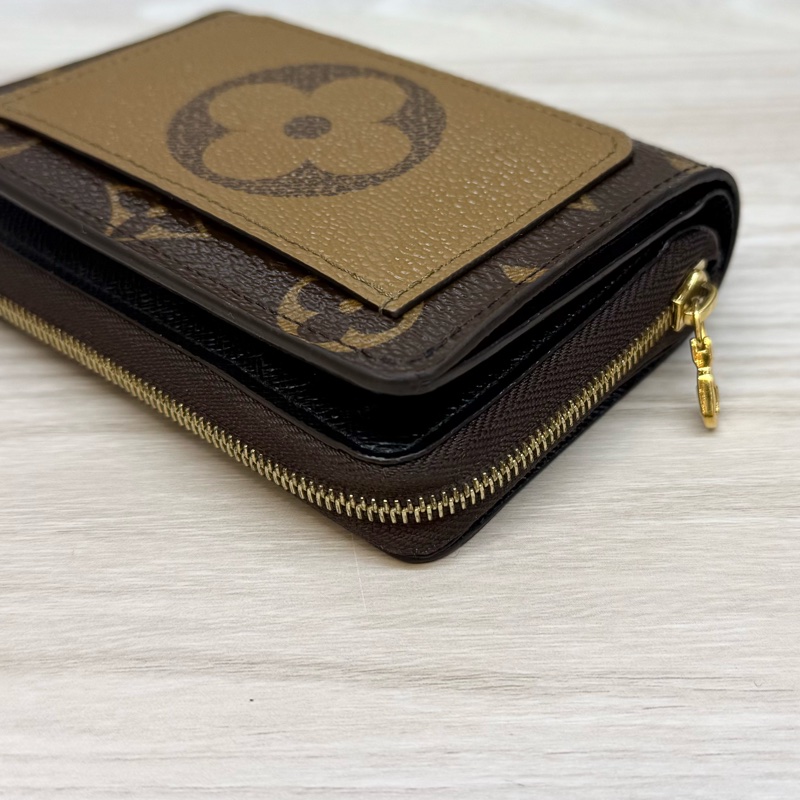 LV 原花雙色Lou ㄇ拉零錢短夾M81461-13