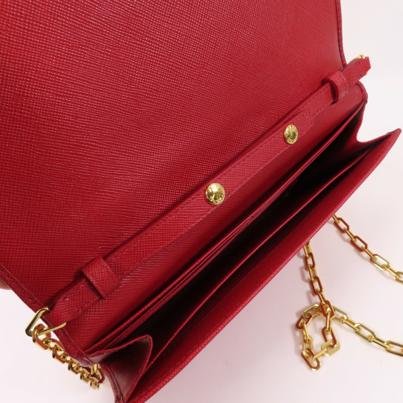 PRADA Saffiano皮革Wallet On Chain金扣鏈帶肩背袋-10