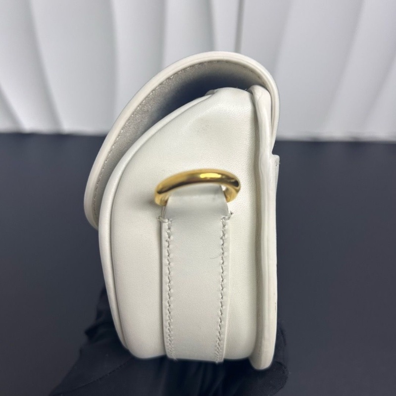 Dior Bobby橫版奶白色牛皮金扣21*5*8cm 98新配件盒子肩帶保卡塵袋-5