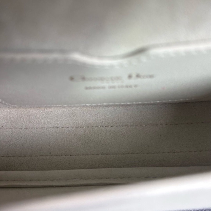 Dior Bobby橫版奶白色牛皮金扣21*5*8cm 98新配件盒子肩帶保卡塵袋-6
