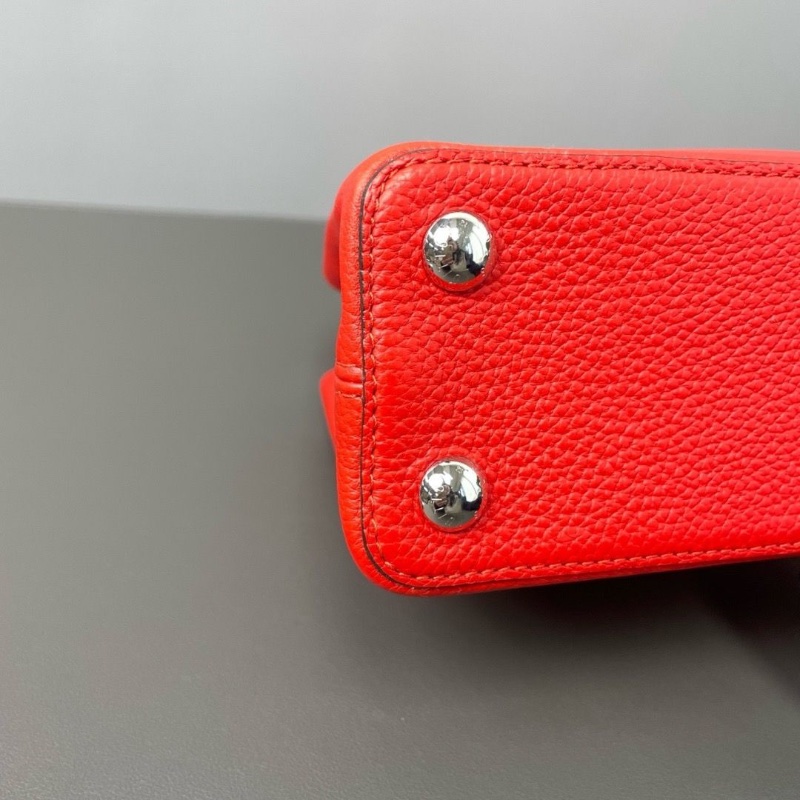 LV Capucines BB 紅色荔枝紋牛皮搭配銀色五金 27*17.5*8 98新配件塵袋-4