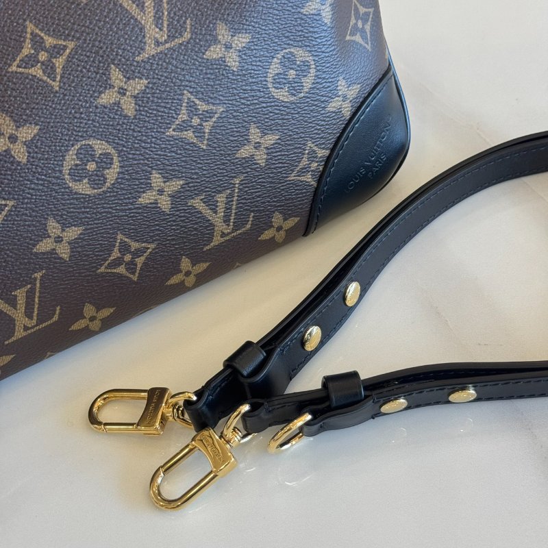 *SHIHNA名牌精品* LV M45831 BoulognePM 黑色牛角包-5