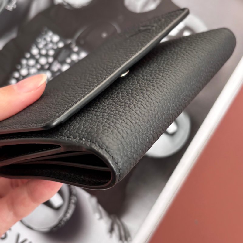 ::LOUIS VUITTON:: LV M26250 Victor 錢包 黑色蠟面小牛皮 皮革三摺短夾-7