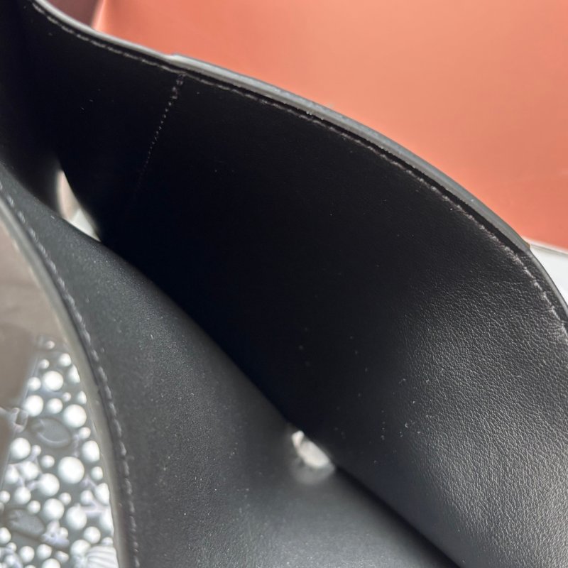 ::LOUIS VUITTON:: LV M26250 Victor 錢包 黑色蠟面小牛皮 皮革三摺短夾-19