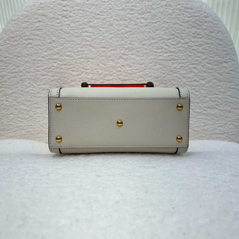 古馳竹節黛安那Gucci白色牛皮Diana Mini竹節包655661-12