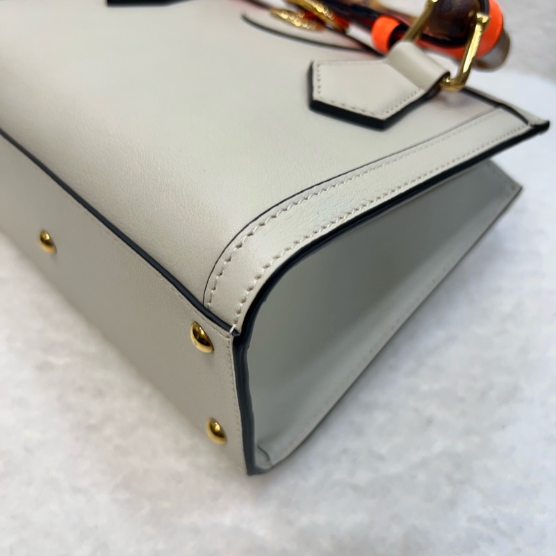 古馳竹節黛安那Gucci白色牛皮Diana Mini竹節包655661-15