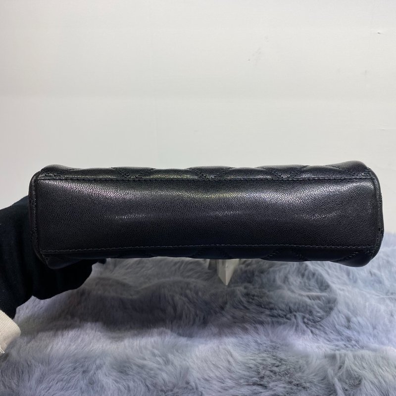 全新閒置品 Tory Bruch菱格壓印肩背包(黑)-9