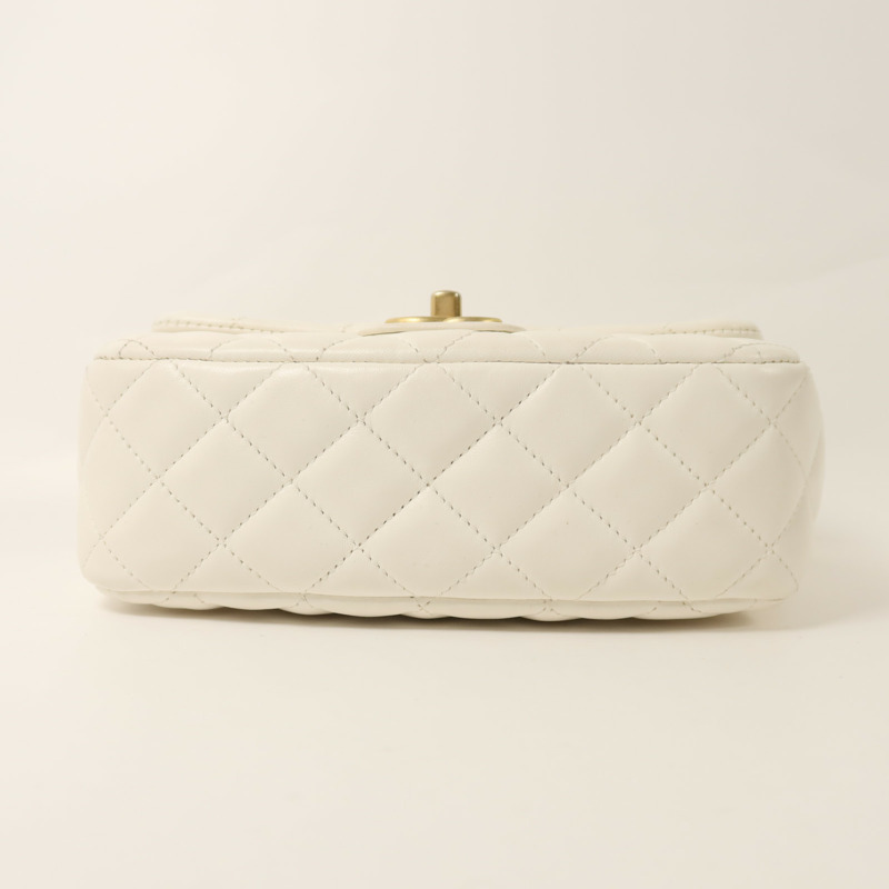 CHANEL 羊皮皮革Chain Shoulder金扣鏈帶肩背袋-3