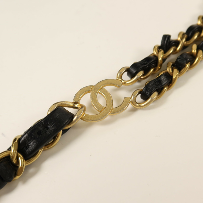 CHANEL 牛皮皮革22 Backpack金扣鏈帶背包-9