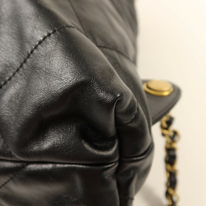 CHANEL 牛皮皮革22 Backpack金扣鏈帶背包-13