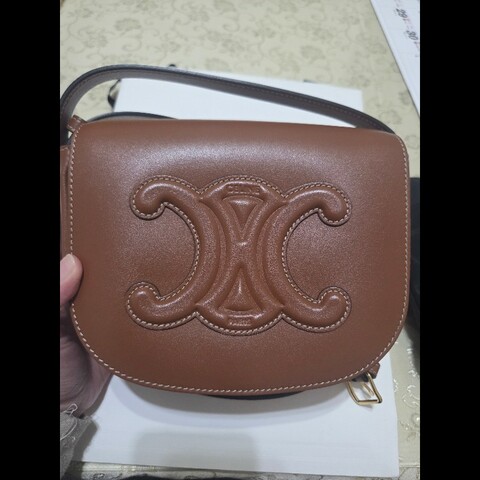 Celine cuir 光滑牛皮馬鞍包 焦糖色