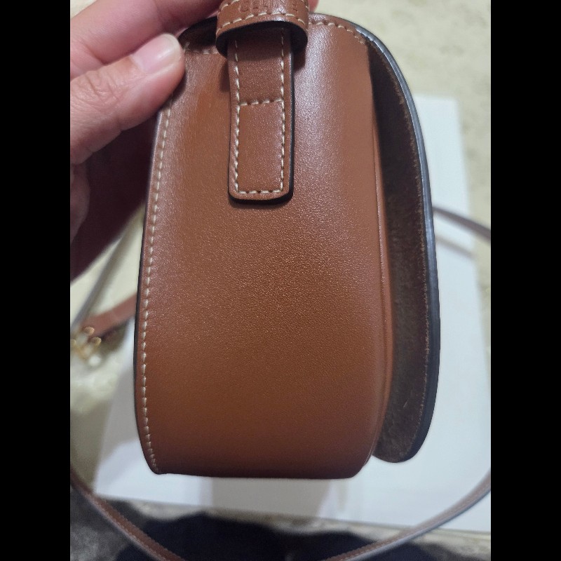 Celine cuir 光滑牛皮馬鞍包 焦糖色-10