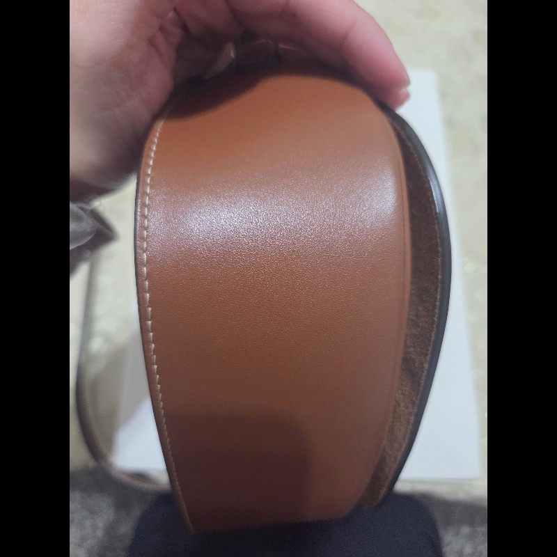 Celine cuir 光滑牛皮馬鞍包 焦糖色-12