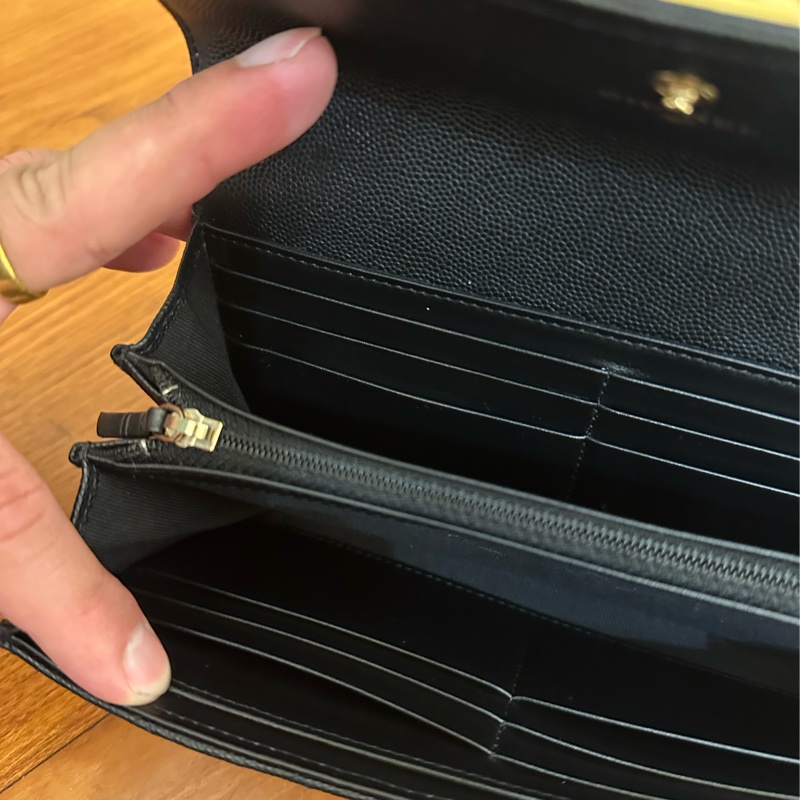 CHANEL 黑荔枝金BOY釦式長夾-14