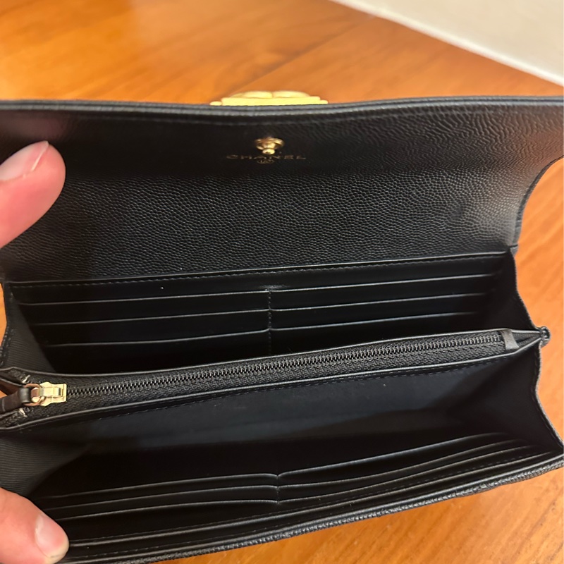 CHANEL 黑荔枝金BOY釦式長夾-16