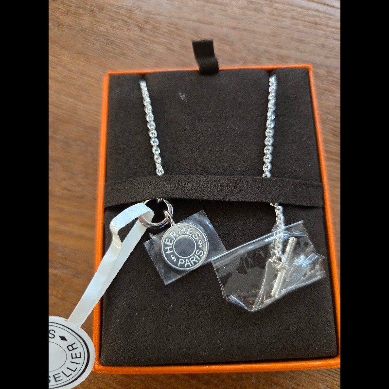 (全新品)愛馬仕銀牌Logo項鍊-3