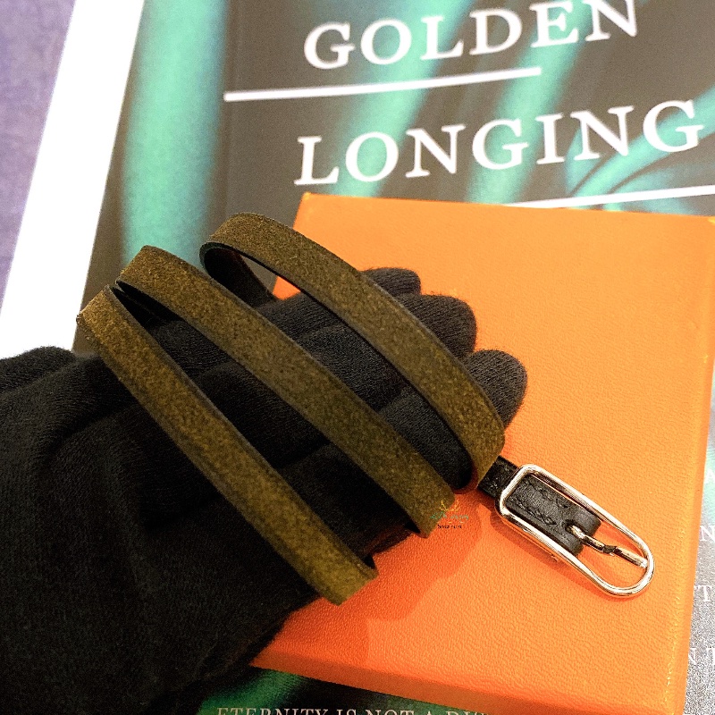 Hermes 愛馬仕 黑色 銀釦 全皮革 三圈 穿洞式 手環 皮革手環 中性配飾-7